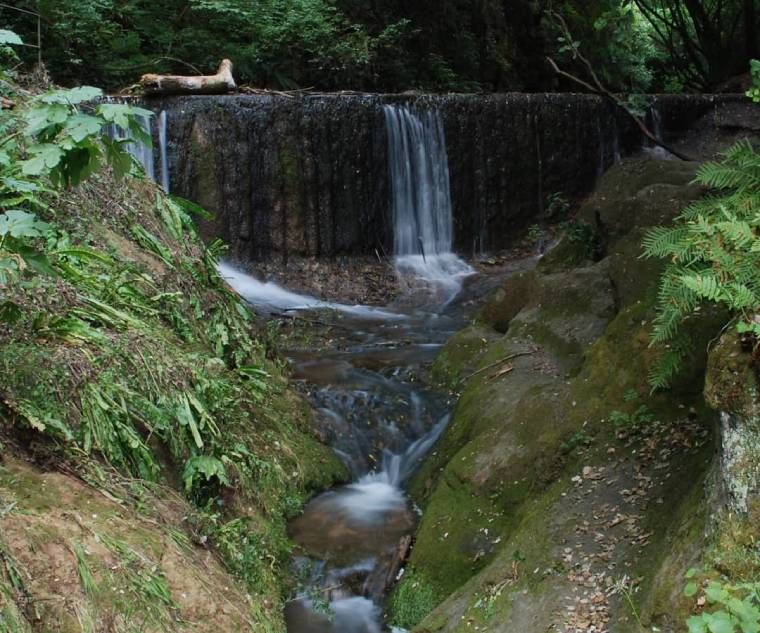 cascada de la torre barcelona