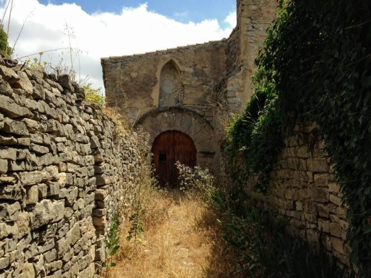 montargull pueblo fantasma